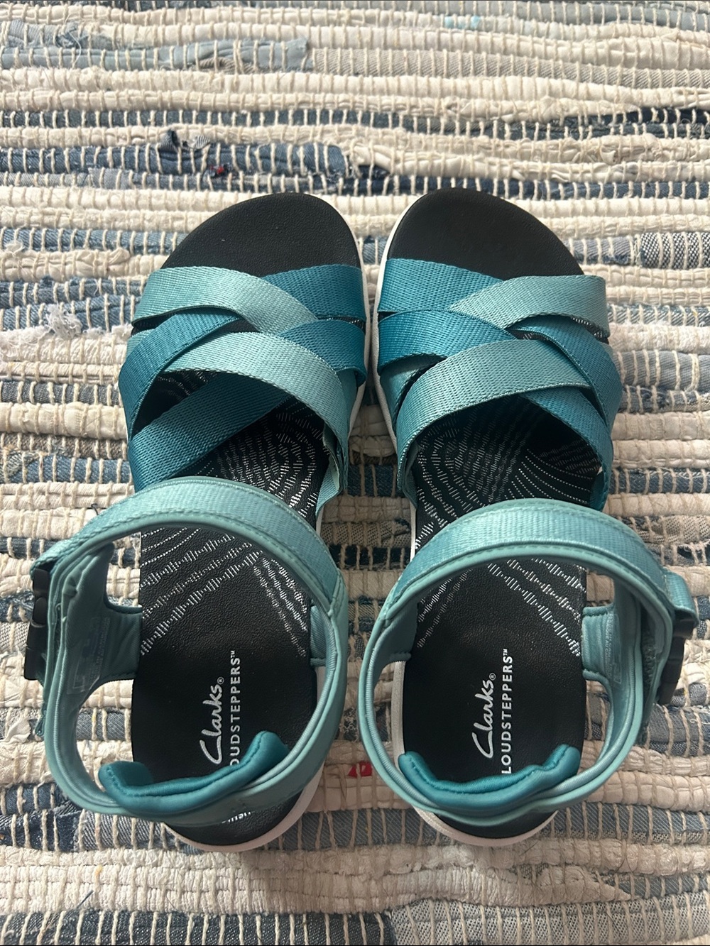 Clarks Cloudsteppers Sandals - Picture 4 of 5